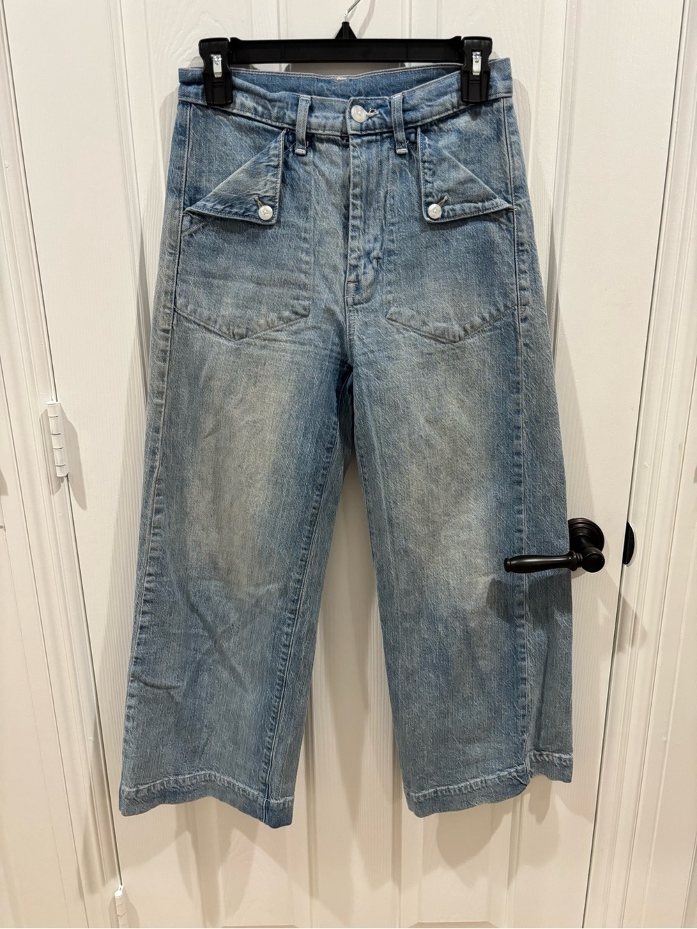 Women’s Wide Leg Light Wash Denim Jeans Size 2/26